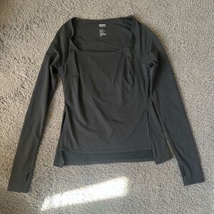 Girlfriend Collective high-low black long sleeve top size small